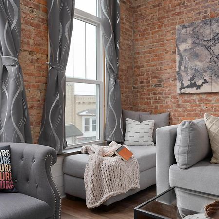 Spacious Luxury Apt In Historic Downtown - Oh Amish Country Міллерсбург Екстер'єр фото